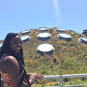 Meet your Posher, Danielle